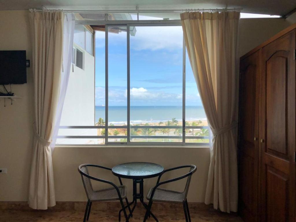 Hotel Las Palmas Esmeraldas Kültér fotó
