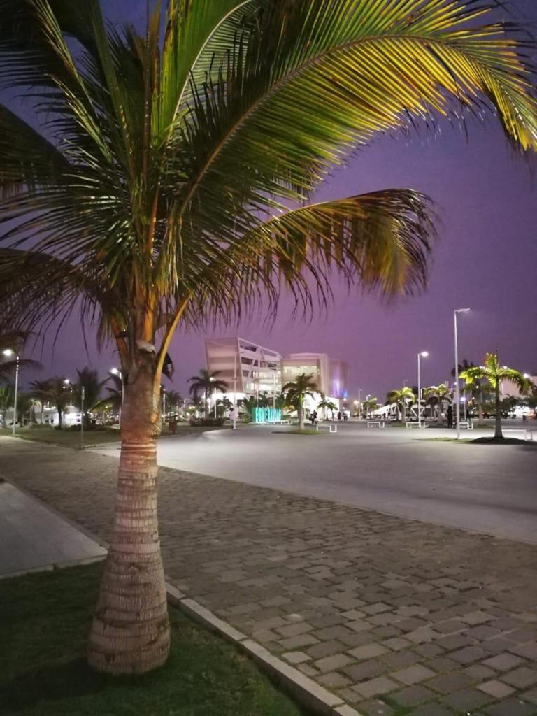 Hotel Las Palmas Esmeraldas Kültér fotó