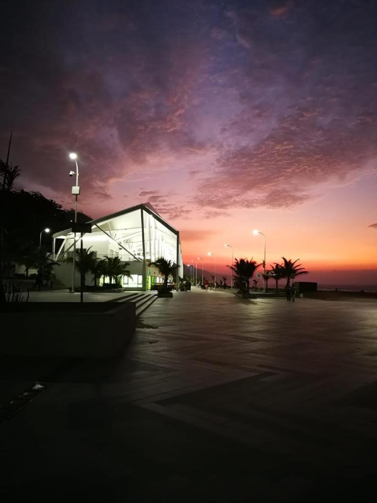 Hotel Las Palmas Esmeraldas Kültér fotó